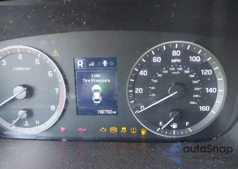 2017 Hyundai Sonata z USA, uszkodzony, nr VIN 5NPE24AF6HH559352